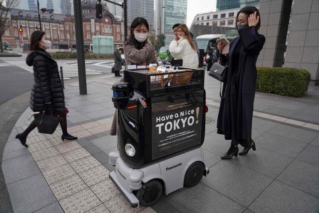 日本抓紧测试快递机器人